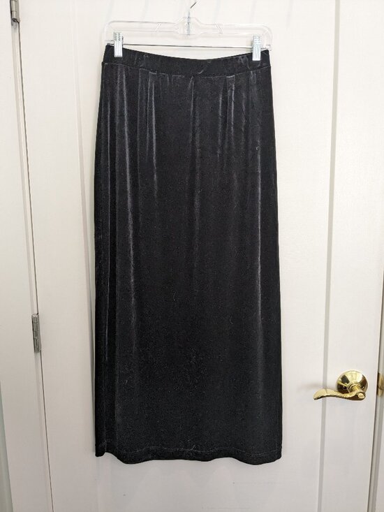 LRL Ralph Lauren Dresses & Skirts - LRL Ralph Lauren Black Velvet Skirt Large Straight Retro Romance Whimsigoth Midi